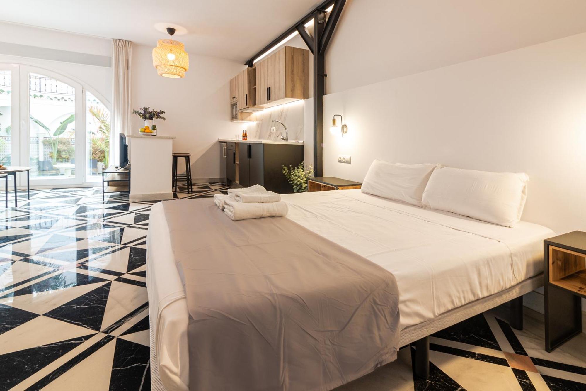 El Patio De La Luna Freshapartments مالقة المظهر الخارجي الصورة